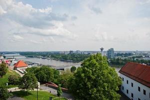 strada di Visualizza Bratislava ponte, slovacchia. foto