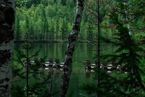 sole letti nel il turista la zona su il lago foto