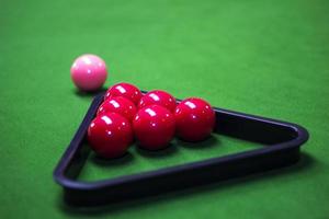 snooker palla su il tavolo foto