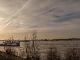 il fiume Reno nel wesel foto