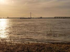 il fiume Reno nel wesel foto