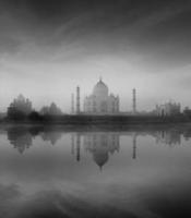 Taj Mahal con la riflessione, Agra, India foto