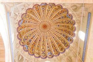 interno Visualizza di un' cupola a partire dal uc serefeli moschea, edirne, tacchino foto