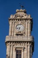 dolmabahce orologio Torre nel Istanbul foto