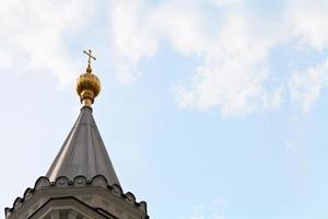 d'oro attraversare di Chiesa Torre foto