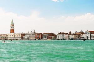 Visualizza su Venezia città, Italia foto