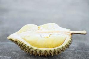 durian pronto per mangiare foto