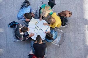 gruppo di studenti superiore Visualizza foto