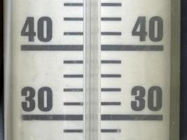 centigrado termometro dettaglio vicino su 30 40 gradi foto