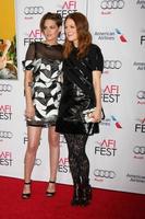 los angeles, nov 12 - kristen stewart, julianne moore alla proiezione speciale ancora alice al festival del cinema afi al teatro dolby il 12 novembre 2014 a los angeles, ca foto