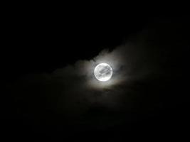 pieno Luna su nero foto