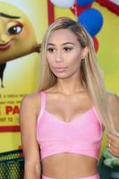 los angeles, 9 agosto - eva gutowski alla prima festa della salsiccia al teatro del villaggio il 9 agosto 2016 a westwood, ca foto