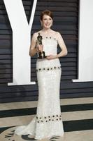 los angeles, 22 febbraio - julianne moore al vanity fair oscar party 2015 al centro wallis annenberg per le arti dello spettacolo il 22 febbraio 2015 a beverly hills, ca foto