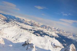 dolomiti aereo cielo Visualizza prese a partire dal elicottero nel inverno foto