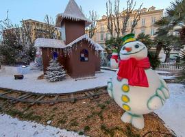 mentone, Francia - dicembre 11 2021 - Santa villaggio Aperto per Natale foto