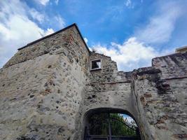 vecchio muri di varazze medievale villaggio di il mare liguria Italia foto