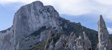 goloritz roccia scogliera di il mare sardegna Italia foto