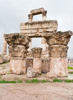 rovine di tempio di Ercole nel antico cittadella nel amman foto