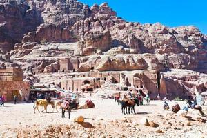 beduino campo su strada di facciate, petra, Giordania foto