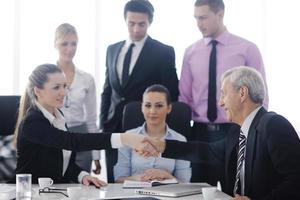 attività commerciale persone gruppo su incontro foto