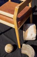 progettista sedia, solido legna posto a sedere nel tessuto o naturale pelle, foto