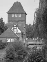 il città di coesfeld a il fiume berkel nel Germania foto