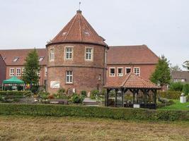 il città di coesfeld a il fiume berkel nel Germania foto