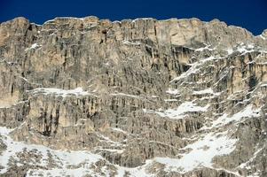 dolomiti montagna neve paesaggio nel inverno foto