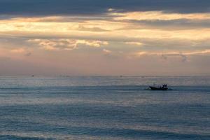 tramonto nel bali Indonesia panorama Visualizza paesaggio foto