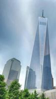 nuovo York - Stati Uniti d'America - 13 giugno 2015 persone vicino la libertà Torre e 9-11 foto