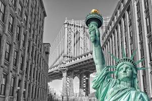 statua della libertà a new york foto
