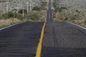 deserto californiano strada foto