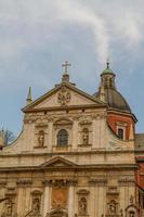 Chiesa dei Santi Pietro e Paolo nel quartiere della città vecchia di Cracovia, in Polonia foto