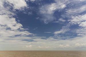 lago Tonle Sap foto