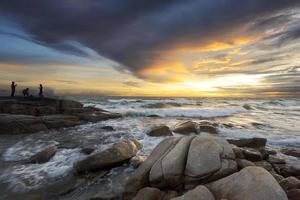 colorato tramonto sul mare foto