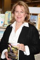 los angeles, nov 19 - sheri anderson a il libro lanciare e firma per giorni di nostro vite 45 anni - un' celebrazione nel fotografie e un' segreto nel Salem a barnes e nobile libreria, il boschetto su novembre 19, 2010 nel los angeles, circa