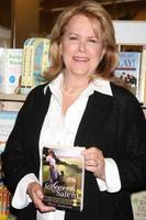 los angeles, nov 19 - sheri anderson a il libro lanciare e firma per giorni di nostro vite 45 anni - un' celebrazione nel fotografie e un' segreto nel Salem a barnes e nobile libreria, il boschetto su novembre 19, 2010 nel los angeles, circa