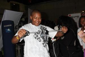 los angeles, nov 20 - kyle massey a il collegato S celebrità regalo suite festeggiare il 2010 americano musica premi a Ben aquilone studi su novembre 20, 2010 nel los angeles, circa foto