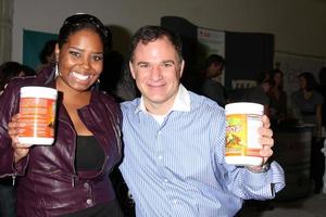 los angeles, nov 20 - shar jackson, gil r. tatarsky a il collegato S celebrità regalo suite festeggiare il 2010 americano musica premi a Ben aquilone studi su novembre 20, 2010 nel los angeles, circa foto