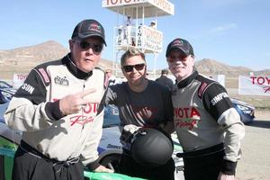 los angeles, feb 21 - Roberto patrick, brett daver, John rzeznik a il mille dollari prix di lungo spiaggia professionista celebrità gara formazione a il salice molle internazionale Raceway su marzo 21, 2015 nel rosamondo, circa foto