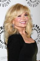 los angeles, 4 giugno - loni anderson al bambino, se ve lo siete mai chiesto - un wkrp a cincinnati reunion al paley center for media il 4 giugno 2014 a beverly hills, ca foto