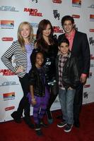 los angeles, feb 15 - skai jackson, Debby Ryan, karman brara, peyton elenco, cameron ragazzo arriva a il Radio ribelle telefilm prima a il amc passeggiata in città stadio 19 su febbraio 15, 2012 nel los angeles, circa foto