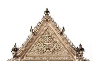 arco antico del tempio tailandese a petchaburi, tailandia