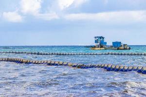 Barche yachts nave molo spiaggia nel playa del Carmen Messico. foto