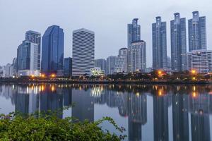 città di bangkok di notte foto