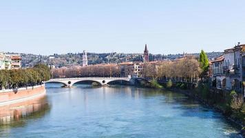 Visualizza di Ponte della Vittoria di adige fiume foto