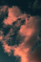 nuvole rosa brillante foto