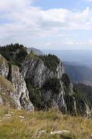 uno di il picchi di hasmasul cavalla montagna foto