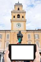 turista fotografie di giuseppe garibaldi monumento