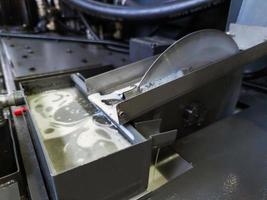 disco genere olio scrematrice per liquido alluvione refrigerante nel moderno cnc fresatura macchina foto